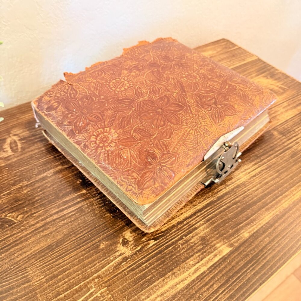 142-Year-Old Victorian Leather Photo Album - Picture 6 of 16
